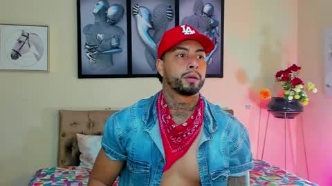 Snapshot of bastian_jones1 chatting on 01/27/25, 01:16 bastian_jones1 online show from 01/27/25, 01:16