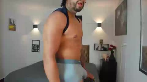 Snapshot of bastian_jones1 chatting on 09/30/25, 10:26 bastian_jones1 online show from 09/30/25, 10:26