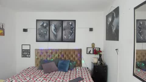 Snapshot of bastian_jones1 chatting on 12/03/25, 07:01 bastian_jones1 online show from 12/03/25, 07:01