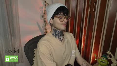 Bastiel online show from 10/22/25, 11:48