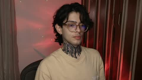 Snapshot of bastiel_ chatting on 05/24/26, 02:05 Bastiel online show from 05/24/26, 02:05