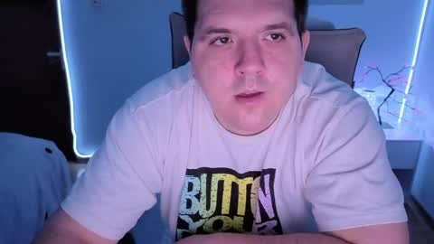 Snapshot of basystem8 chatting on 05/11/26, 03:01 BASY online show from 05/11/26, 03:01