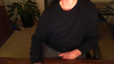 Snapshot of batebro13 chatting on 12/24/24, 12:22 BateBro13 online show from 12/24/24, 12:22