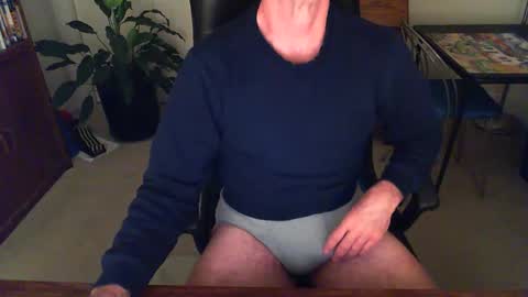 Snapshot of batebro13 chatting on 01/17/25, 02:28 BateBro13 online show from 01/17/25, 02:28