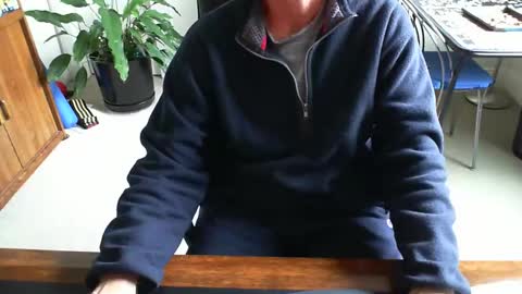 Snapshot of batebro13 chatting on 02/02/25, 08:30 BateBro13 online show from 02/02/25, 08:30