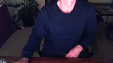 Snapshot of batebro13 chatting on 02/24/25, 01:42 BateBro13 online show from 02/24/25, 01:42