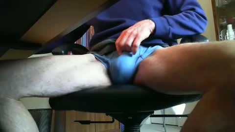 BateBro13 online show from 04/11/26, 06:01