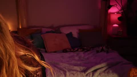 Snapshot of battle_blonde chatting on 09/29/25, 03:33 BATTLE BLONDE online show from 09/29/25, 03:33