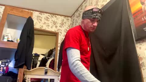 Snapshot of battlewolfxx chatting on 01/05/25, 04:48 battlewolfxx online show from 01/05/25, 04:48