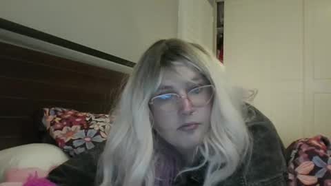 BjBambi online show from 10/31/25, 09:21