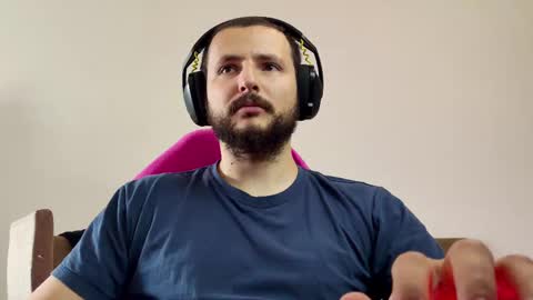 Snapshot of baxxline chatting on 10/27/25, 12:09 Baxxline online show from 10/27/25, 12:09