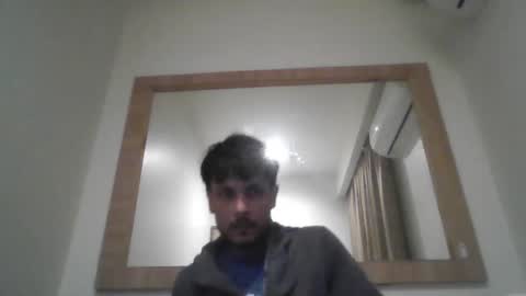 Snapshot of baybeeboi4u2 chatting on 01/13/26, 05:40 Neel online show from 01/13/26, 05:40