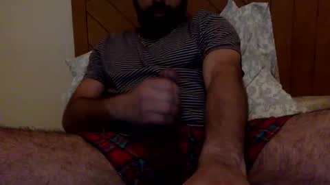 Snapshot of baydaddy408 chatting on 03/10/25, 09:43 baydaddy408 online show from 03/10/25, 09:43