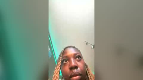 baylee_nicole18 online show from 06/18/26, 07:07
