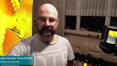 bazzz_8 online show from 12/23/24, 06:16