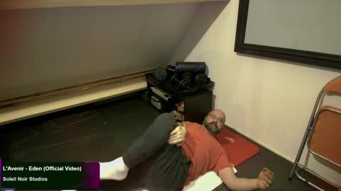 bazzz_8 online show from 01/19/25, 06:21