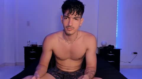 Valentino online show from 12/10/24, 09:11