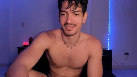 Valentino online show from 01/10/25, 06:49