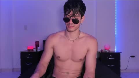 Valentino online show from 01/22/25, 09:10