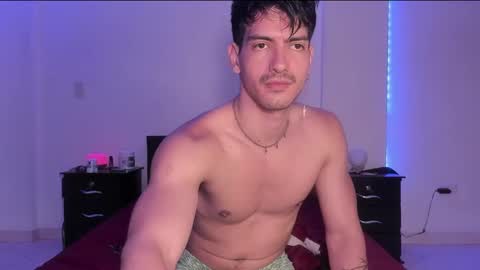 Valentino online show from 02/19/25, 09:14