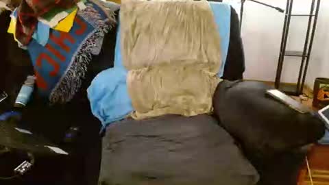 Snapshot of bbboooyyy11 chatting on 10/19/25, 12:44 bbboooyyy11 online show from 10/19/25, 12:44