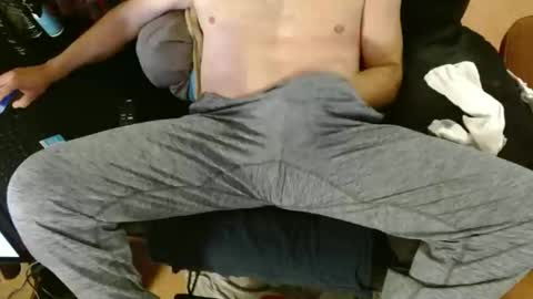 Snapshot of bbboooyyy11 chatting on 10/22/25, 01:50 bbboooyyy11 online show from 10/22/25, 01:50