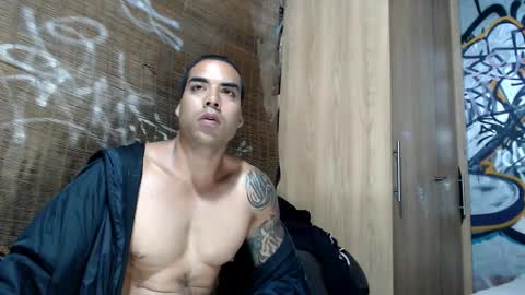 Justin online show from 11/06/25, 01:06