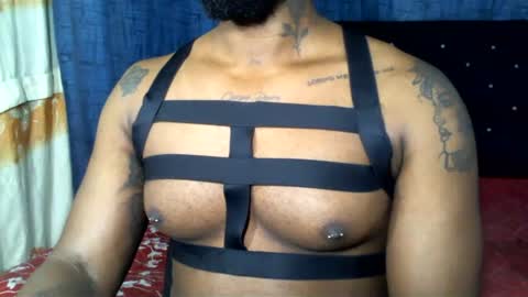 Snapshot of bbc_muscular chatting on 02/10/25, 10:09 camilo online show from 02/10/25, 10:09