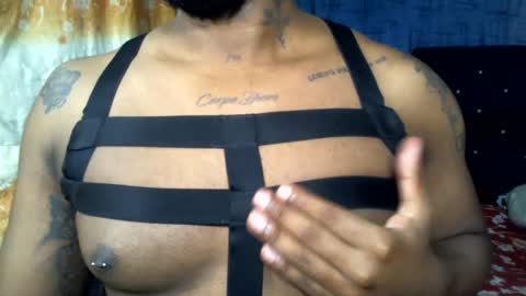 Snapshot of bbc_muscular chatting on 02/24/25, 07:44 camilo online show from 02/24/25, 07:44