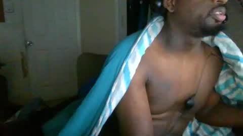 rocker n queen online show from 12/11/24, 02:44