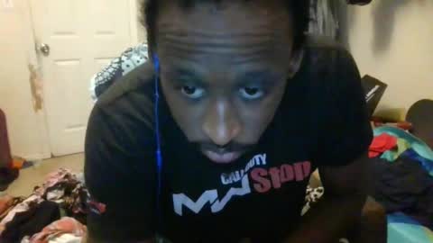 rocker n queen online show from 12/14/24, 06:09