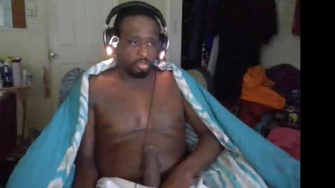 rocker n queen online show from 10/05/25, 05:22