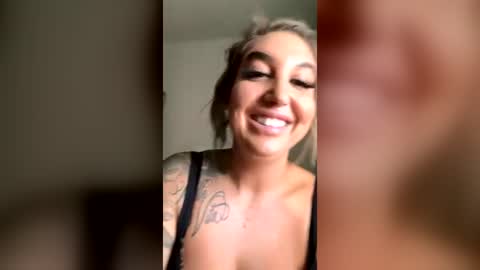 Snapshot of bbgirljayy chatting on 07/14/26, 06:02 bbgirljayy online show from 07/14/26, 06:02