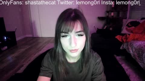 Snapshot of bbshasta chatting on 01/22/25, 03:41 Shasta online show from 01/22/25, 03:41