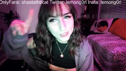 Snapshot of bbshasta chatting on 02/28/25, 06:32 Shasta online show from 02/28/25, 06:32