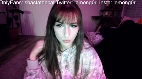 Snapshot of bbshasta chatting on 12/15/25, 09:24 Shasta online show from 12/15/25, 09:24