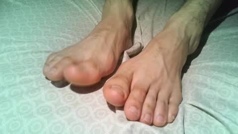 bbuffonn29 online show from 04/13/26, 07:03