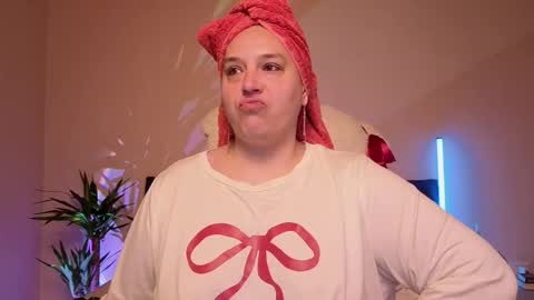 Love online show from 03/22/26, 08:23