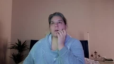 Love online show from 03/24/26, 03:06