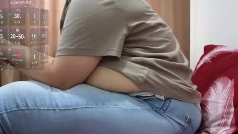 Snapshot of bbw_milf_4u chatting on 09/10/25, 10:04 Emma online show from 09/10/25, 10:04