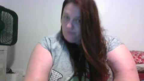 Snapshot of bbwdomqueen chatting on 10/03/25, 09:39 QuEen KeLs online show from 10/03/25, 09:39