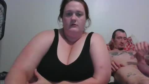 Snapshot of bbwdomqueen chatting on 10/04/25, 03:59 QuEen KeLs online show from 10/04/25, 03:59
