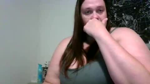 Snapshot of bbwdomqueen chatting on 10/26/25, 02:39 QuEen KeLs online show from 10/26/25, 02:39