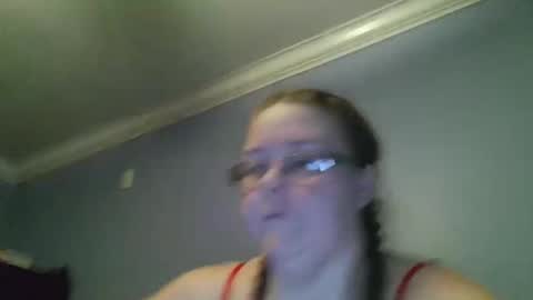 Snapshot of bbwgamergirl93 chatting on 04/16/26, 02:34 bbwgamergirl93 online show from 04/16/26, 02:34