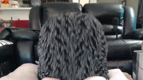 Julie online show from 03/31/26, 03:45