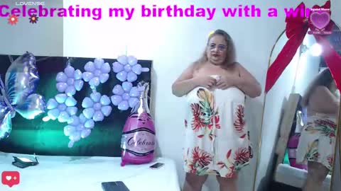 Salome online show from 02/10/25, 09:04