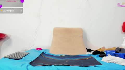 Snapshot of bbwsalome chatting on 05/27/26, 08:17 Salome online show from 05/27/26, 08:17