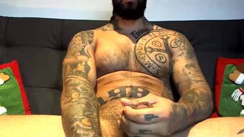 Snapshot of bby044 chatting on 12/26/24, 08:11 bby044 online show from 12/26/24, 08:11