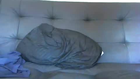 Snapshot of bby044 chatting on 01/09/25, 01:24 bby044 online show from 01/09/25, 01:24