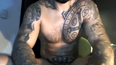 Snapshot of bby044 chatting on 01/17/25, 12:21 bby044 online show from 01/17/25, 12:21